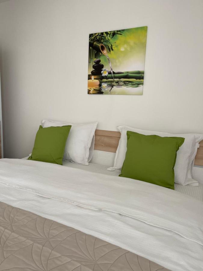Relaxing Bucharest Airport Residences & Therme-Self Check-In Otopeni Buitenkant foto