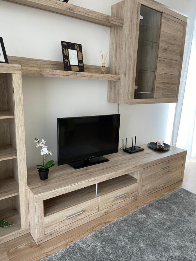 Relaxing Bucharest Airport Residences & Therme-Self Check-In Otopeni Buitenkant foto